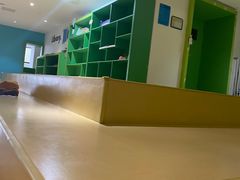 -爱睿思儿童早教亲子游泳(万象城店)