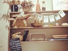 -沁屋面包店(人民东路店)