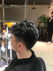 -苑苑发型设计