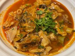 -魏铭鱼头捞饭(晋阳路店)