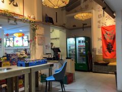 -毛辣果·贵州红酸汤牛肉火锅(西单店)