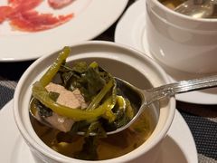 -广州万富希尔顿酒店·感趣自助餐厅·金秋蟹宴生蚝海鲜刺身