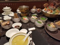 -半岛翡丽海鲜自助餐厅(观风亭店)
