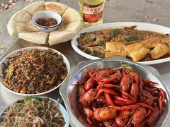 -丹水桥地锅鱼·翘嘴鲌·地方特色全鱼宴(丹江口大坝店)