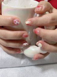 -UN·桃喜日系美睫美甲