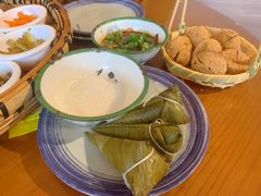 -包整·丝娃娃(一览甲秀楼风景店)