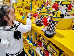 -m豆巧克力世界(上海世茂广场店)