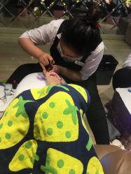 -手牵手美甲