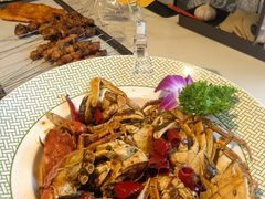 -嗨辣小聚·盘锦河蟹·海鲜烧烤龙虾(盘锦十年好店)