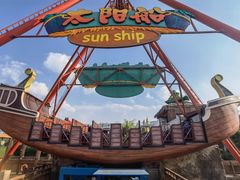 -七彩云南欢乐世界