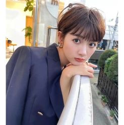 -东秀护肤造型