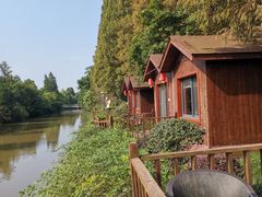 -上海怡沁园度假酒店