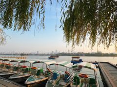 -鹊华居·地道鲁菜·海鲜·融合味(大明湖店)