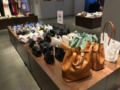 -URBAN REVIVO(北京大兴凯德MALL店)