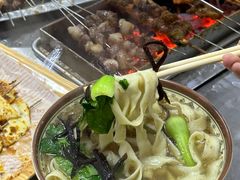 -老广烧烤(骆驼山康馨园店)