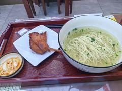 -百年老字号·观振兴蟹黄面·三虾面·苏式面(观前街富仁坊巷店)