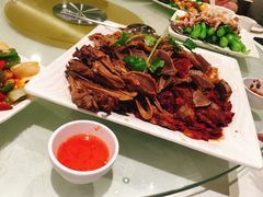 -半岛海鲜酒家