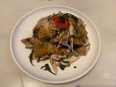 香椿拌手撕鸡-港丽餐厅(高德置地店)