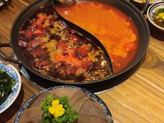 -旧街市鲜货老火锅(大光路店)