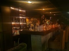 -Whisper Bar 