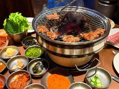-臻牛烤肉