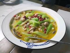 魔鬼牛蛙-宝界普菲特湖畔酒店