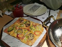 云南麻辣香肠火焰薄饼-ROIIN用心(杭州首店)