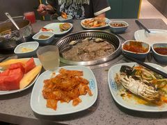 -金滏山烤肉·海鲜·火锅自助餐厅(襄阳万达店)
