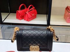 -CHANEL(恒隆广场店)