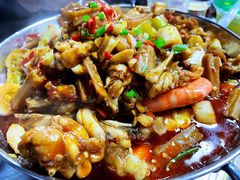 牛蛙爱上虾-小民大排档(光谷店)