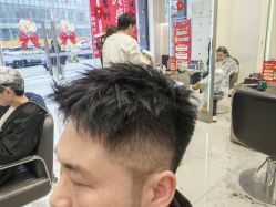 -摩登时代美发沙龙