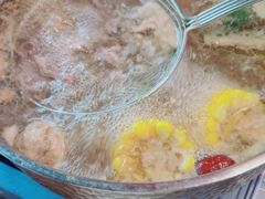 -牛满溢·自助潮汕鲜牛肉火锅(龙汇路店)