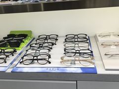 -视野联行眼镜蔡司·依视路官方授权店(顺城店)