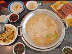 -老来福·非遗酸汤兔(凯旋路店)