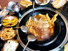 柴锅炖水库鱼-姥家大锅台水库渔家