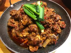 -野山舂·贵州现舂酸汤火锅(鸿通城店)