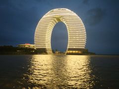 -湖州太湖旅游度假区-月亮广场