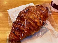 焦糖牛角酥-PAPER STONE BAKERY(天汇广场店)