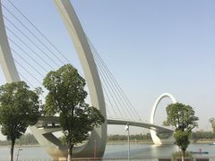 -南京眼步行桥