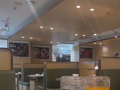 -海底捞火锅(金地广场生日主题店)