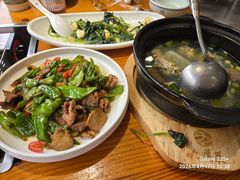 -九道菜有鸡鱼头(石鼓路店)