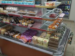 -全家便利店(莲花池东路店)