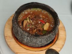 牛肝菌炖牛腩-唐廊烤鸭店(工体店)