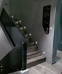 -医颜医疗美容门诊部