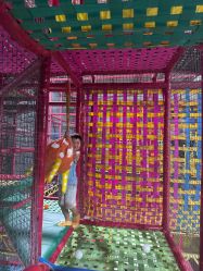 -趣玩空间蹦床乐园(临平旗舰店)