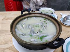 -盛燕泥丁粥