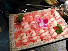 精品肥牛-新草堂锅物料理(泉城路店)