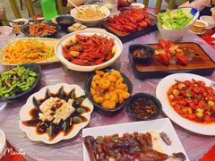 -肥肥虾庄·金牌油焖大虾(汉口城市广场店)