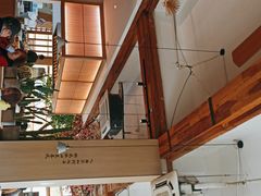 -蜜桃餐厅·伴山(湖滨商业街店)