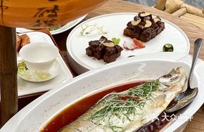 Steamed Ecological White Carp